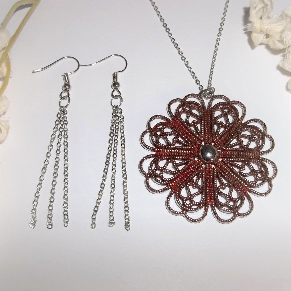 Jewelry Set Long Necklace Earring Beaded Maroon Red and Silver Flower Chains A55